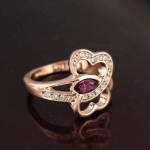 แหวนเพชร แหวนทอง 18K Rose Gold ลาย ผีเสื้อ ฝังเพชร CZ คริสตัล ออสเตเรีย พลอยสีดอกตะแบก สีม่วง อัญมณี สำหรับคนเกิด เดือนกุมภาพันธ์ 863711