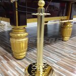 (TN09) ที่วางไม้คิว ตั้งพื้น 6 ด้าม ทรงกลม เหล็กชุบทอง (1ชุด)