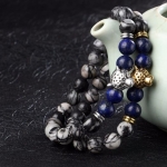 สร้อยข้อมือ หินธรรมชาติ สร้อยข้อมือ ผู้ชาย ผู้หญิง ใส่ได้ สร้อยข้อมือ ลูกปัดหิน ร้อย จี้เสือ สีเงิน และ สีทอง สวยหรู ดูมีสง่า 490569