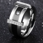 แหวนผู้ชาย แหวนสีดำ ตัดขอบสีเงิน ฝังเพชร CZ AAA แหวนใส่ทำงาน สวย ๆ ของขวัญให้แฟนวันเกิด 880541
