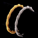 กำไลข้อมือผู้หญิง กำไลทอง 18 K และ กำไลเงิน Platinum ดีไซน์ เป็น โซ่ทอง ม้วน ใส่แล้วดูดี มีระดับ ใส่ออกงาน ราตรี งานกลางวัน กลางคืน สวยหรู 954223