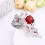 เข็มกลัดติดเสื้อ เข็มกลัดติดหน้าอกเสื้อ เข็มกลัดดอกกุหลาย ฝังเพชร และ อัญมณี ทับทิม คริสตรัลแท้สุดหรู 283924