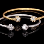 กำไลข้อมือผู้หญิง กำไลทอง 18 K และ กำไลเงิน ลาย เกลียวหนา ติดเพชร CZ AAA 2 ด้าน เป็นลูกตุ้ม แสน สวย ของขวัญให้แฟน วันเกิด สวยหรู 612935