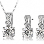 Set เครื่องประดับเข้าชุด สร้อยคอ พร้อม ต่างหู เงิน ตกแต่งด้วย เพชร คริสตัลแท้ Austrian ชุดเครื่องประดับออกงาน ขนาดกำลังดี 911320