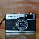 OLYMPUS TRIP 35 OLYMPUS D.ZUIKO 40MM.F2.8