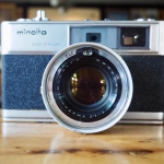 MINOLTA HIMATIC 9 EASY FLASH MINOLTA ROKKOR PF 45MM.F1.7