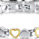 สร้อยข้อมือ ผู้หญิง กำไลข้อมือ สแตนเลสแท้ ดีไซน์ รูปหัวใจ ฝังแม่เหล็ก เสริมสุขภาพ สร้อยข้อมือ ทอง เงิน และ สีดำ สวยหรู ของขวัญให้แฟน มีระดับ 801575