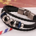 สร้อยข้อมือผู้ชาย กำไลข้อมือ ผู้ชาย สายหนังแท้ สีดำ ร้อยลูกปัด ใส่ logo สแตนเลส รูปตัว X สร้อยข้อมือเท่ ๆ ของขวัญให้แฟน วัดเกิด 863718