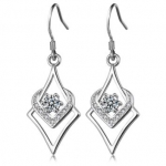 ต่างหู ตุ้มหูเพชร ต่างหูระย้า ฝังเพชร ดีไซน์ เป็นหัวใจ คล้องห่วง ต่างหูเพชร ใส่ทำงาน ออกงาน 972214