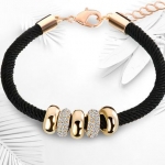 สร้อยข้อมือ สายเชือกเกลียว สีดำ ร้อยด้วย จี้กลม ทอง ฝังเพชร CZ สร้อยข้อมือแฟชั่น วัยรุ่น ไฮโซ แบบเท่ ผสมความหรูหรา อย่างลงตัว 698681