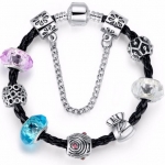 สร้อยข้อมือ Diy สไตล์ Pandora สร้อยข้อมือ ผู้หญิง Hand made ร้อย Glass Bead สีใส สลับ Charm ถุงเงิน สร้อยหนัง สีดำ 625887