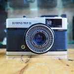 OLYMPUS TRIP 35 OLYMPUS D.ZUIKO 40MM.F2.8