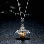 สร้อยคอผู้หญิง สร้อยคอ เงินแท้ 925 สร้อยคอ ห้อยจี้ ผึ้ง ตกแต่ง ตัวผึ้ง ด้วย คริสตรัลแท้ สีทอง สุดหรู ของขวัญให้แฟน คนพิเศษ 189968