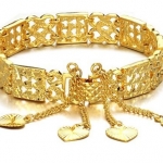 สร้อยข้อมือทอง สร้อยข้อมือ ออกงาน สร้อยข้อมือ ทอง 18 K เส้นใหญ่ ห้อย ตุ้งติ้ง หัวใจ 4 ดวง สร้อยทอง ใส่ออกงาน บุญ งานบวช งานราตรี 976616