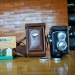 YASHICAFLEX MODEL C YASHIKOR 80MM.F3.5