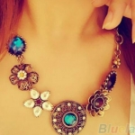 สร้อยคอสไตล์วินเทจ ประดับดอกไม้ 3 ดอก และ พลอยสังเคราะห์ no 75015