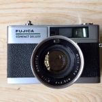 FUJICA COMPACT DELUXE FUJINON 45MM. F1.8