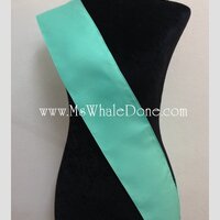 สีที่11. เขียวมิ้นต์ ขนาด11×165 ซม. ผ้ากึ่งเงากึ่งด้าน ปลายตัดตรง