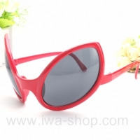 สีแดง