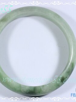 กำไลหยกเนื้อเทียน6.1ซม