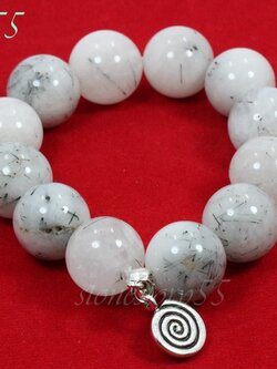 หินแก้วขนเหล็กน้ำตัน