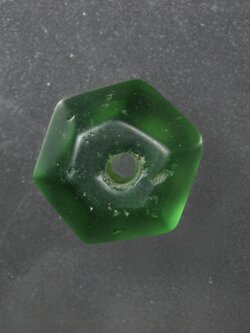 ลูกปัดบ้านเชียง เขียว