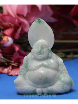 หยกแกะสลักพระสังกัจจายน์หนุนเงิน