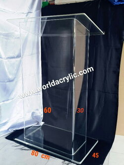 โพเดียมใส