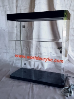 ตู้โชว์สี่เหลี่ยมแบบมีไฟ