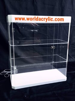 ตู้โชว์สี่เหลี่ยมแบบมีไฟ