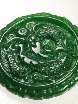 จี้มังกรล่อแก้ว