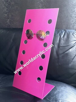 ชั้นโชว์แว่นตา