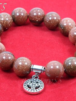 หินทรายทอง