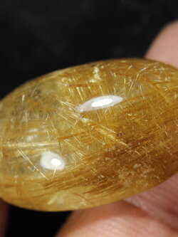 ไหมทองสวยเต็มเม็ด คัดสวยเลยครับ