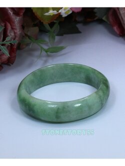 กำไลหยก5.7ซม