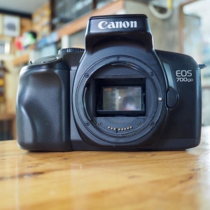CANON EOS 700QD