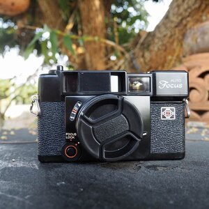 YASHICA AUTO FOCUS