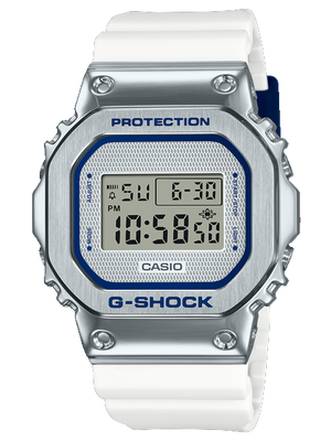 CASIO G-SHOCK นาฬิกาข้อมือ นาฬิกากันน้ำ นาฬิกาของแท้ ประกันศูนย์ CMG 1 ปี รุ่น GM-5600LC-7 นาฬิกาสีขาว