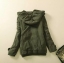 เสื้อกันหนาว ตัวยาว เสื้อคลุม เสื้อcoat แต่งฮูท สีเขียวทหาร แต่งซับขนด้านใน (ขนด้านในถอดใส่ได้คะ) Size M