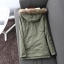 Benetton เสื้อกันหนาว parka ปาร์ก้า โค้ทกันหนาว เสื้อฮูทเฟอร์ สีเขียว แบรนด์เนม BENETTON แต่งขนเฟอร์ ซับขนอุ่นด้านใน(เฟอร์ถอดได้คะ) เขียว