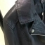 เสื้อแจ็คเก็ตหนัง เสื้อหนัง H&M แท้100% ด้านหลัง แต่งหมุดเงินลายกระโหลก สวยเท่ห์ เปรี้ยว มากๆคะ