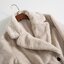 H&m เสื้อโค้ทกันหนาว เสื้อกันหนาว ขนเฟอร์ สีนู้ดเบจ FLUFFY COAT overcoat โค้ทวูล สีขาวครีม โค้ทขน สีขาวออฟไวท์ แบรนด์ H&M ขาว