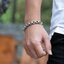 สร้อยข้อมือผู้ชาย เงินแท้ 925 สร้อยข้อมือ สไตล์วินเทจ ลวดลายเงินโบราณ ห่วงคล้องกัน แบบเท่ ๆ ใส่สวย 561192