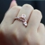 แหวนทอง 18 K สี Rose Gold ฝังเพชร CZ AAA ดีไซน์ ห้อย ตุ้งติ้ง รูป ตัว D และ หัวใจฝังเพชร แหวนเพชร เม็ดเล็ก แบบน่ารัก ของขวัญให้แฟน 212904