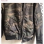 Forever21 เสื้อนอก เสื้อแจ็คเก็ต กันหนาวฮู้ดลายพราง ผู้ชาย แบรนด์เนมForever21 ลายพรางเขียวทหาร (ฮู้ดถอดได้คะ) สวย เท่ห์ มาก คะ Size S/M/L